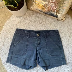 American Eagle Midi Shorts size 4